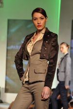 Model walks for Park Avenue new collection launch in Trident, Mumbai on 15th Nov 2011 (13).JPG