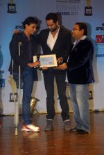 Abhay Deol at Dr Batra_s Health Awards in NCPA on 16th Nov 2011 (26).JPG