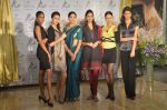 Carol Gracias, Alecia Raut, Parvathy Omnakuttan, Sucheta Sharma at Tanishq showcases MIA collection in Andheri, Mumbai on 17th Nov 2011 (66).JPG