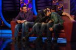 Sanjay Dutt, Akshay Kumar, John Abraham, Salman Khan on the sets of Big Boss 5 on 18th Nov 2011 (128).JPG