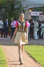 at Dirty picture race followed by Sabah Khan show for Gitanjali in Race Course on 20th Nov 2011 (220).JPG