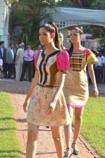 at Dirty picture race followed by Sabah Khan show for Gitanjali in Race Course on 20th Nov 2011 (238).JPG