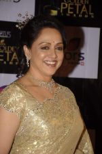 Hema Malini at Golden Petal Awards in Filmcity, Mumbai on 21st Nov 2011 (140).JPG