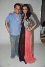 Roshni Chopra photo shoot with Luv Israni in Andheri East on 22nd Nov 2011 (24).JPG