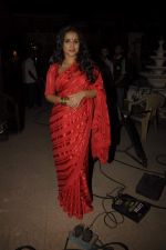 Vidya Balan on the sets of Bade Achhe Lagte Hai in Filmcity, Mumbai on 23rd Nov 2011 (13).JPG