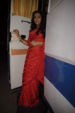 Vidya Balan on the sets of Bade Achhe Lagte Hai in Filmcity, Mumbai on 23rd Nov 2011 (8).JPG