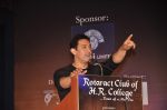 Aamir Khan at Rotaract Club of HR College personality contest in Y B Chauhan on 26th Nov 2011 (131).JPG