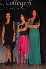 Poonam Pandey at Rotaract Club of HR College personality contest in Y B Chauhan on 26th Nov 2011 (12).JPG