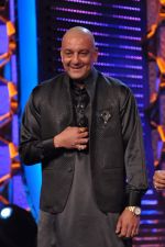 Sanjay Dutt at The Dirty Picture promotion on the sets of Big Boss 5 in Lonavala on 26th Nov 2011 (58).JPG