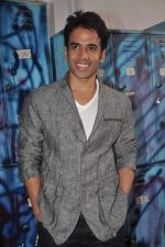 Tusshar Kapoor at The Dirty Picture promotion on the sets of Big Boss 5 in Lonavala on 26th Nov 2011 (95).JPG