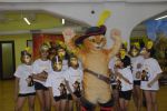 Shiamak Dawar promotes Puss in Boots at Mahalaxmi on 29th Nov 2011 (3).jpg