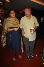 Supriya Pathak, Pankaj Kapur at Lang Gold Women premiere in Cinemax on 29th Nov 2011 (53).JPG