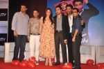 Kareena Kapoor, Imran Khan, Karan Johar, Shakun Batra, Bhushan Kumar at the launch of Ek Main Aur Ekk Tu first look in Taj Lands End on 30th Nov 2011 (48).JPG