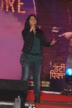 Sunidhi Chauhan at Dirty picture promotions at Mithibai college Kshitij festival in Parel, Mumbai on 30th Nov 2011 (22).JPG