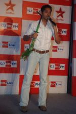Shreyas Talpade at BIG Star Entertainment Awards 2011 in Mumbai on 24th Dec 2011 (29).JPG