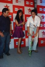 Shreyas Talpade, Shibani Kashyap, Dilip Joshi at BIG Star Entertainment Awards 2011 in Mumbai on 24th Dec 2011 (17).JPG