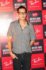 Acquin Pais at Ray-Ban Never Hide Sounds 2011 in Mumbai on 4th Dec 2011.jpg