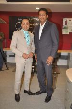 Rahul Bose and Mahesh Bhupathi snapped at The Pitch shoot in Khar, Mumbai on 4th Dec 2011 (10).JPG