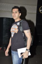 Ritesh Sidhwani leave for Dubai to promote Don 2 in International Airport, Mumbai on 7th Dec 2011 (5).JPG