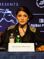 Anushka Sharma at Ladies VS Ricky Bahl premiere at Dubai Film Festival on 8th Dec 2011 (47).JPG