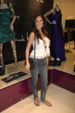 Bruna Abdullah at Toy Watch launch for The Collective in Palladium, Mumbai on 9th Dec 2011 (79).JPG