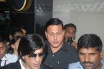 Shahrukh Khan snapped at international airport on 9th Dec 2011 (4).JPG