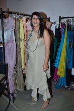 at Aarna Fashion exhibition in BMB Art Gallery on 9th Dec 2011 (135).JPG