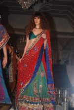 Model walk the ramp for Nisha Sagar_s bridal show in Trident on 10th Dec 2011 (82).JPG