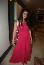 Smiley Suri walk the ramp for Nisha Sagar_s bridal show in Trident on 10th Dec 2011 (13).JPG