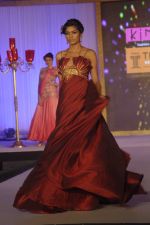 Model walk the ramp for Kimaya fashion show at Trrain Retail Awards in Taj Land_s End on 12th Dec 2011 (107).JPG