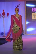 Model walk the ramp for Kimaya fashion show at Trrain Retail Awards in Taj Land_s End on 12th Dec 2011 (126).JPG