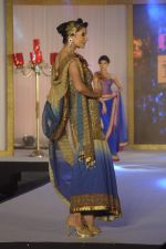 Model walk the ramp for Kimaya fashion show at Trrain Retail Awards in Taj Land_s End on 12th Dec 2011 (17).JPG