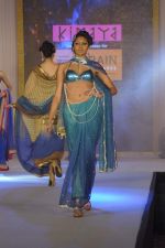 Model walk the ramp for Kimaya fashion show at Trrain Retail Awards in Taj Land_s End on 12th Dec 2011 (20).JPG
