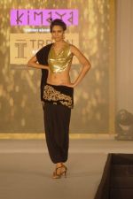 Model walk the ramp for Kimaya fashion show at Trrain Retail Awards in Taj Land_s End on 12th Dec 2011 (45).JPG