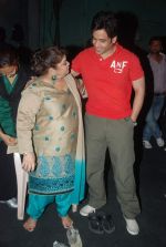 Tusshar Kapoor, Saroj Khan on the sets of Saroj Khan_s Dance Show on 13th Dec 2011 (2).JPG