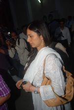 Tabu at Dev Anand_s prayer meet in Mehboob on 16th Dec 2011 (64).JPG