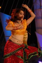 Mansi Naik at the inaugural of Worli Mahotsav at Jambori Maidan,Worli on 15th Dec 2011 (1).jpg