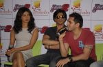 Priyanka Chopra, Shahrukh Khan, Ritesh Sidhwani at Don 2 Game Launch in Mumbai on 17th Dec 2011 (48).JPG