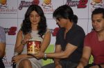 Priyanka Chopra, Shahrukh Khan, Ritesh Sidhwani at Don 2 Game Launch in Mumbai on 17th Dec 2011 (50).JPG
