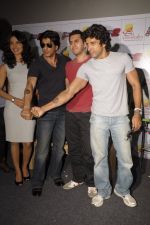 Priyanka Chopra, Shahrukh Khan, Ritesh Sidhwani, Farhan Akhtar at Don 2 Game Launch in Mumbai on 17th Dec 2011 (23).JPG