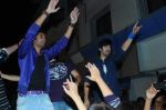 Rohin Robert, with Karanvir Sharma with Sadda Adda Team at Thakur college for there Tarangan festival on 17th Dec 2011.jpg