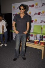Shahrukh Khan at Don 2 Game Launch in Mumbai on 17th Dec 2011 (2).JPG