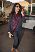 Sushmita Sen snapped at domestic airport on 18th Dec 2011 (17).JPG