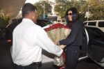 Sushmita Sen snapped at domestic airport on 18th Dec 2011 (20).JPG