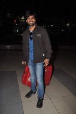 Manish Goyal snapped at airport on 19th Dec 2011 (4).JPG