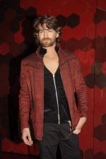 Neil Mukesh at the launch of Madhurima Nigam_s mens wear line in Trilogy o 20th Dec 2011 (22).JPG