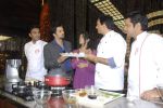 Sanjeev Kapoor, Ridhi Dogra on the sets of Master Chef in R K Studios on 20th Dec 2011 (97).JPG