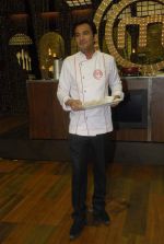 on the sets of Master Chef in R K Studios on 20th Dec 2011 (111).JPG