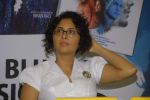 Kiran Rao at Dhobi Ghat DVD launch in Crossword, Kemps Corner on 23rd Dec 2011 (10).JPG