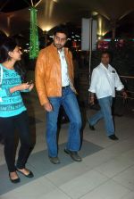 Abhishek Bachchan snapped at the domestic airport on 26th Dec 2011 (5).JPG